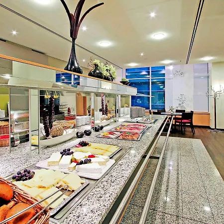 Ibis Zentrum Otel