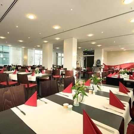 Ξενοδοχείο Ibis Zentrum 3*
