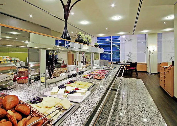 Ibis Zentrum Hotel 3*